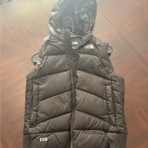 The North Face 550 Goose Down Hooded Vest